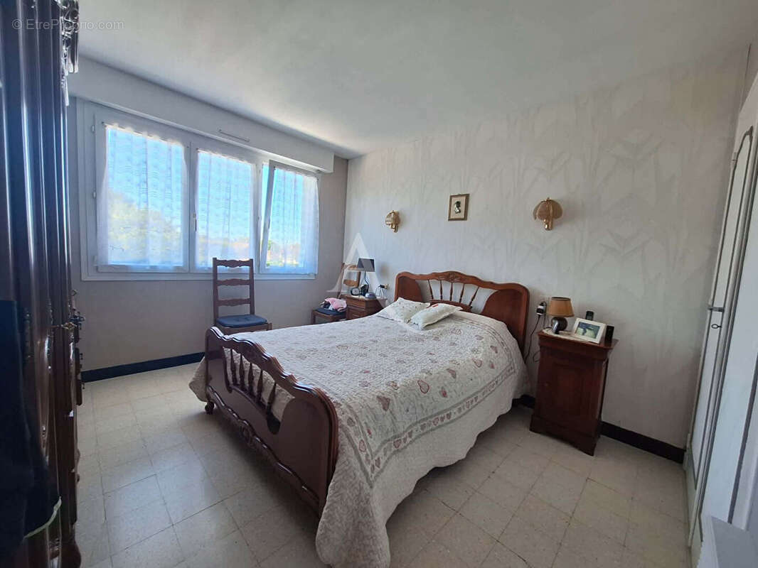 Rue, Maison sur sous-sol complet 4 chambres. - photo 4