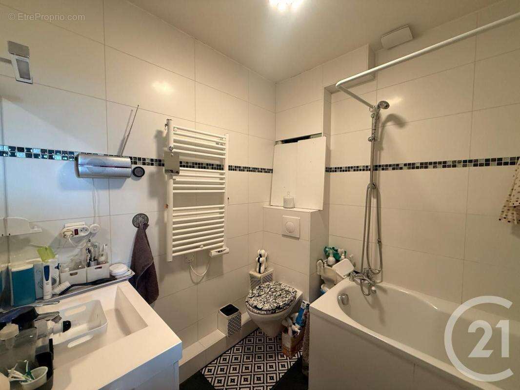 Appartement à FONTENAY-SOUS-BOIS