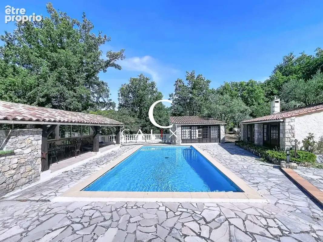 Maison 8 pièces 270 m² à vendre à Montauroux (83440) - photo 8