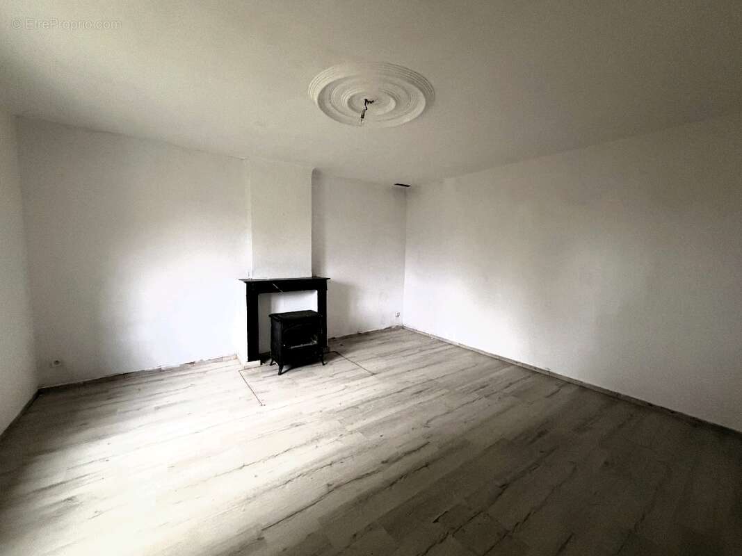 Maison à GRAINCOURT-LES-HAVRINCOURT