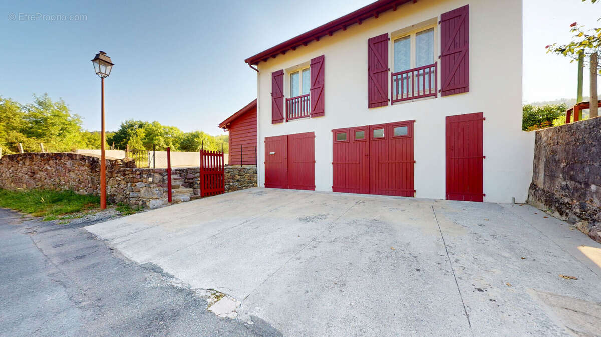 Maison à SAINT-JEAN-PIED-DE-PORT