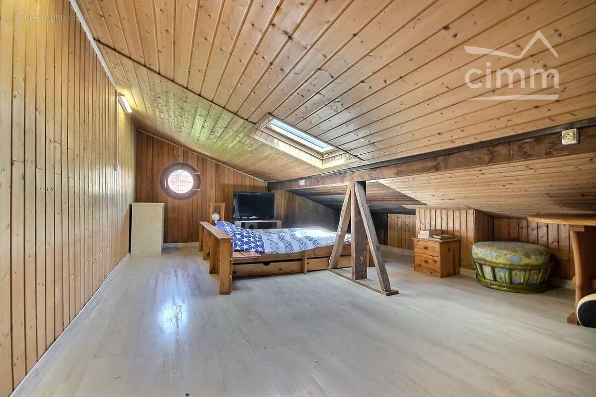 Maison à CHAMPS-SUR-MARNE