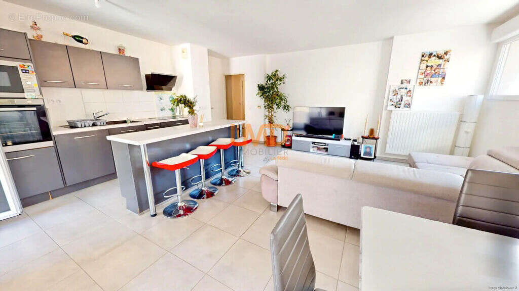 Appartement à MARSEILLE-4E