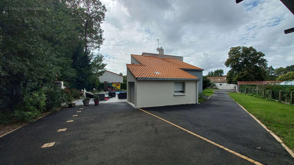 Maison à BASSE-GOULAINE