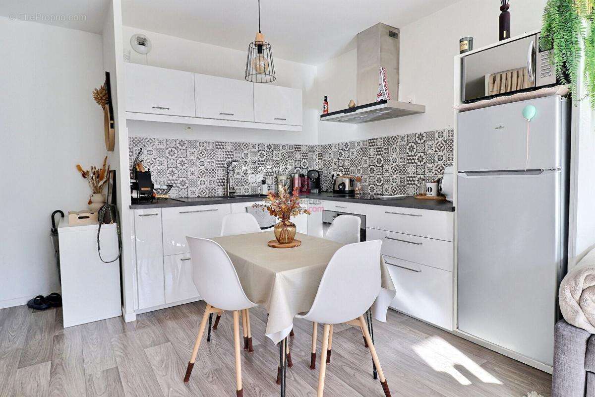 Appartement à FLEURY-MEROGIS