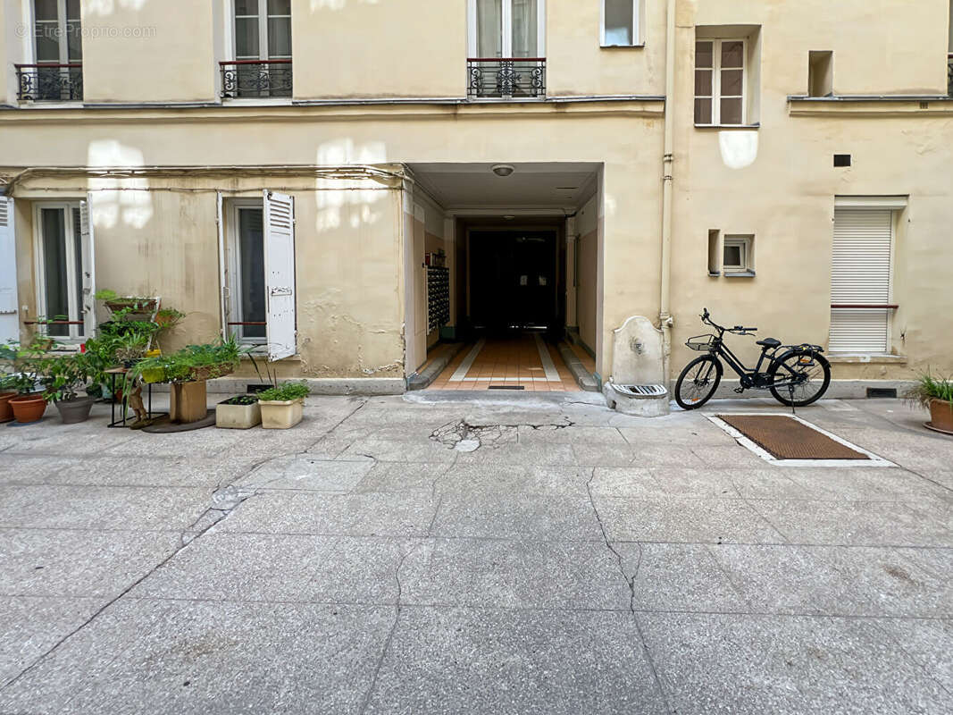 Appartement à PARIS-15E