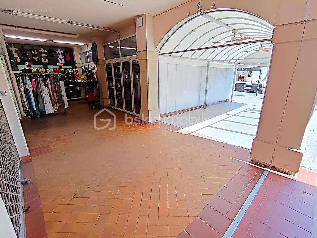 Commerce à LA SEYNE-SUR-MER