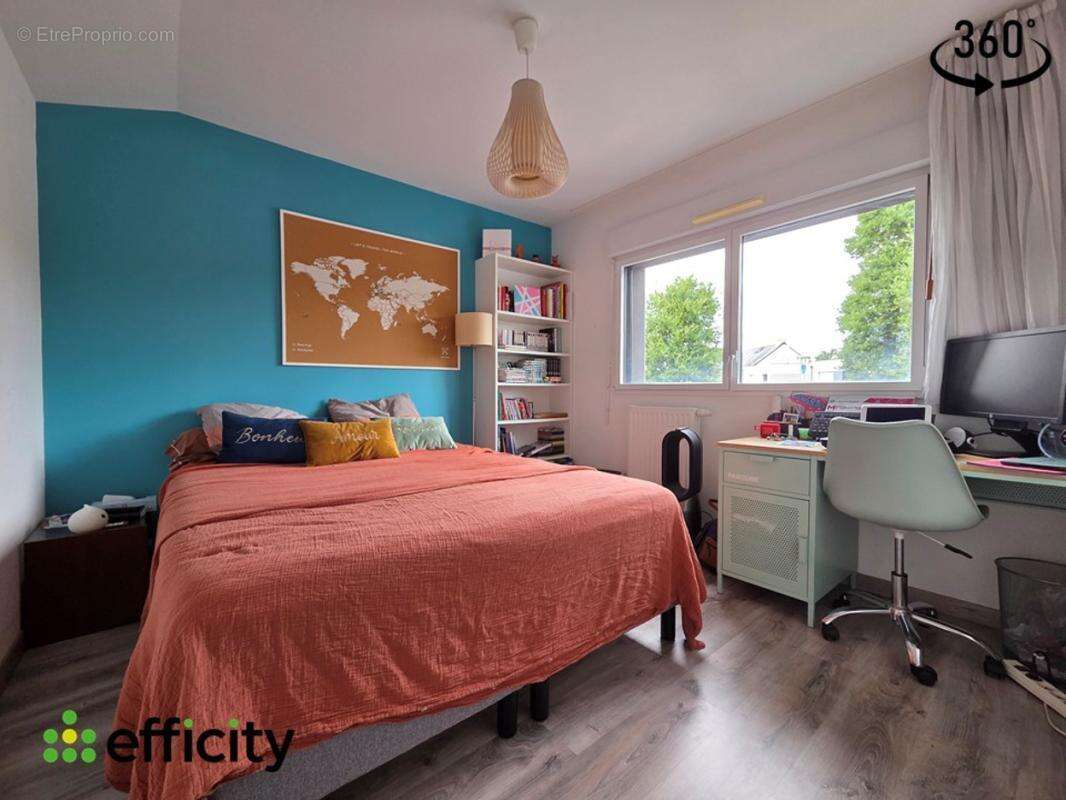 Maison 127 m² à La Chapelle-Des-Fougeretz  - photo 13