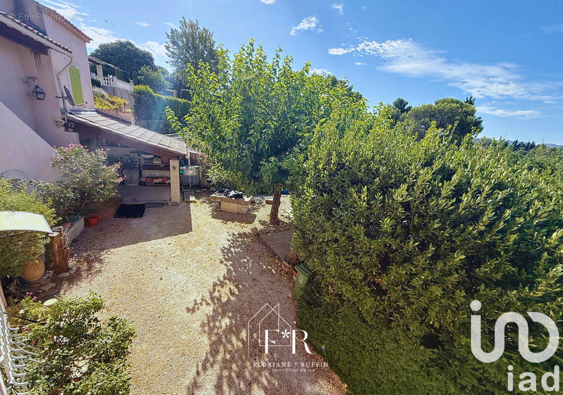 Photo 1 - Maison à EYRAGUES