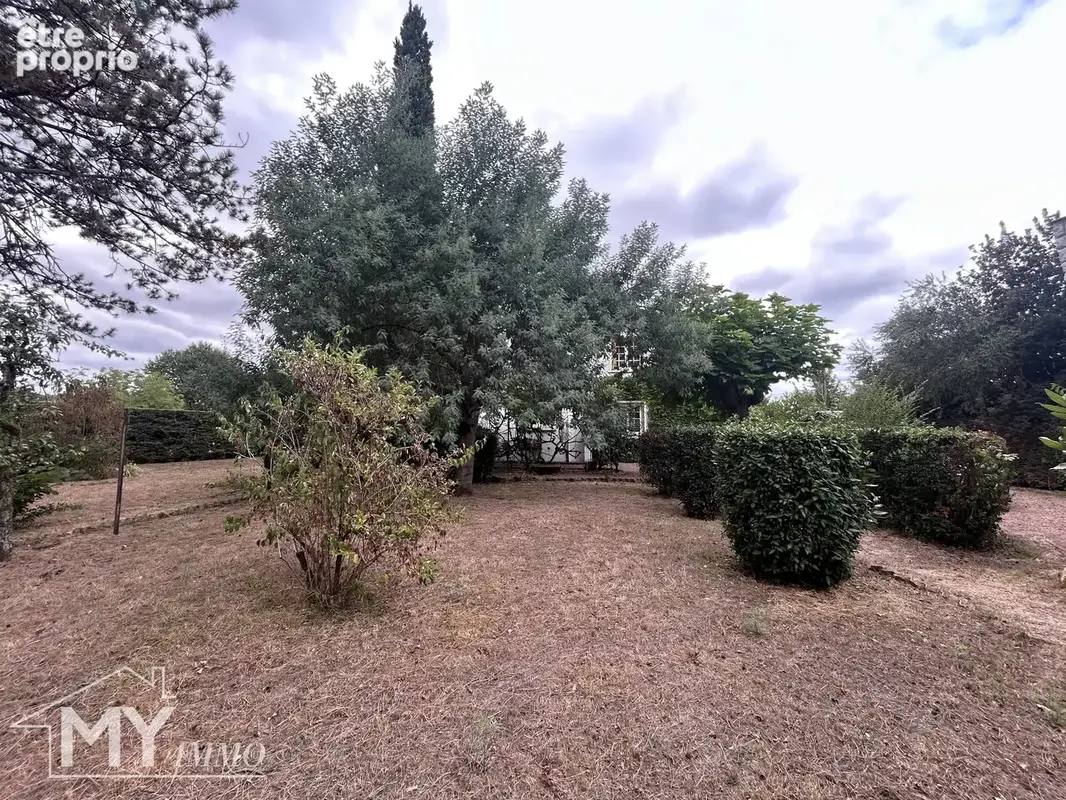 PINEUILH : Maison proche des commodités, jardin arboré, garage et terrasse couverte - photo 24