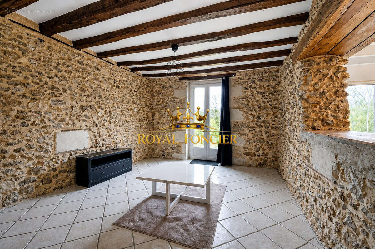 Maison 95 m² à Bossay-Sur-Claise  - photo 3