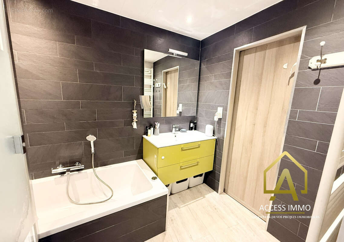 Maison à FRESNES-SUR-ESCAUT