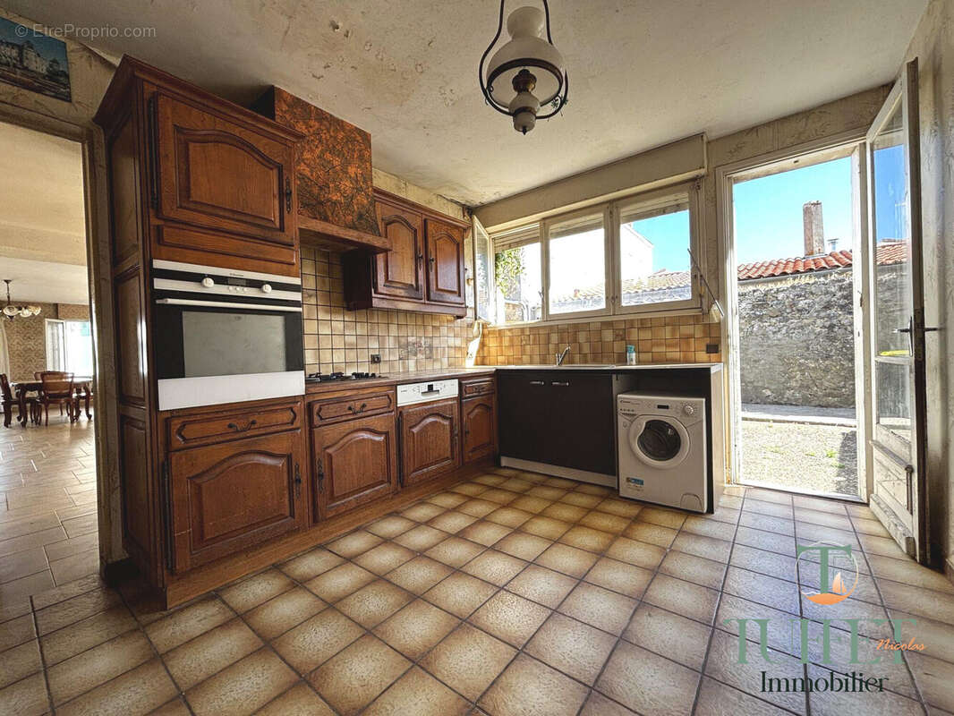 Maison 134 m² à La Tremblade  - photo 2