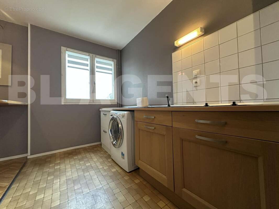 8c3d55d3-89c1-412e-896e-1ea74dadd3f8 - Appartement à CHARLEVILLE-MEZIERES