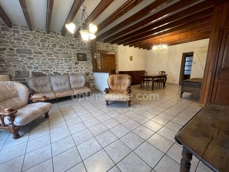Maison à VILLEFAVARD