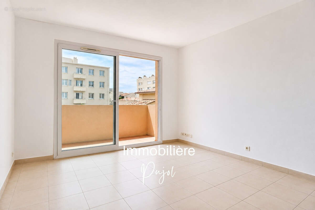 Appartement à MARSEILLE-7E
