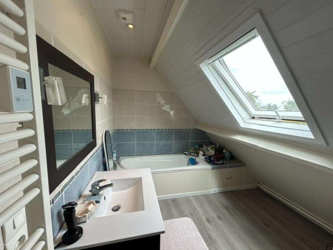 Elegante maison renovee vie de plain-pied  126 m²  4 chambres  terrain clos de 600 m²   brech (56) - photo 15