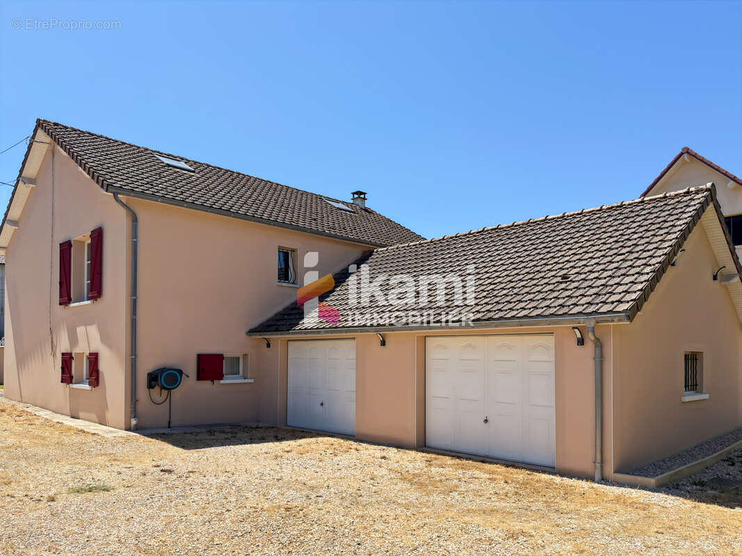 Maison 7 pièces de 102 m2 à Villeneuve sur Yonne 89500 - photo 20