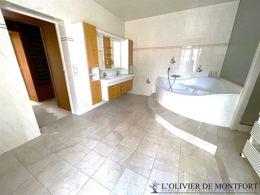 Maison à MONTFORT-L&#039;AMAURY