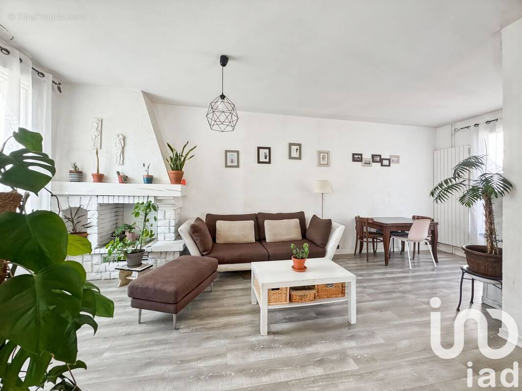 Photo 1 - Maison à SOISY-SUR-SEINE