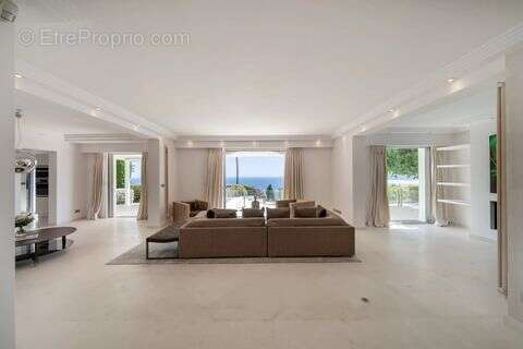 Maison à CANNES