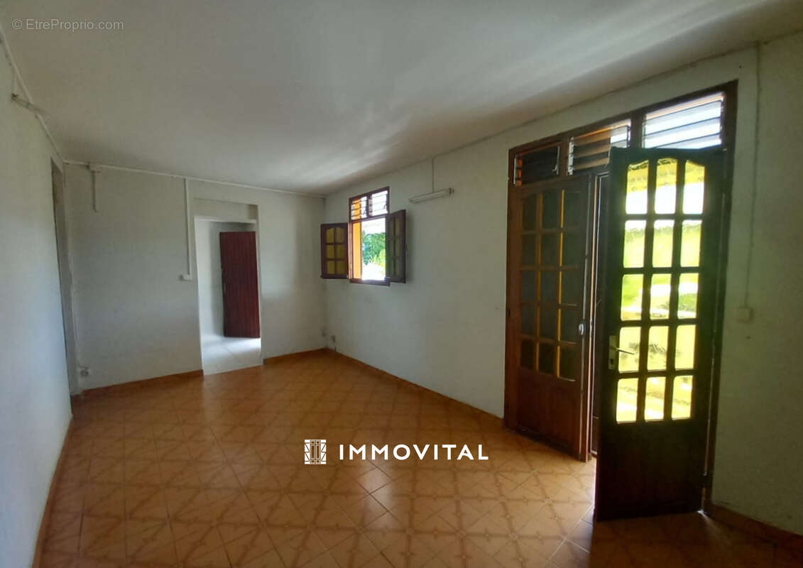 VENTE Maison T4 de Plain-Pied avec Grand Jardin Arboré - GUERY ANSE-BERTRAND - photo 5