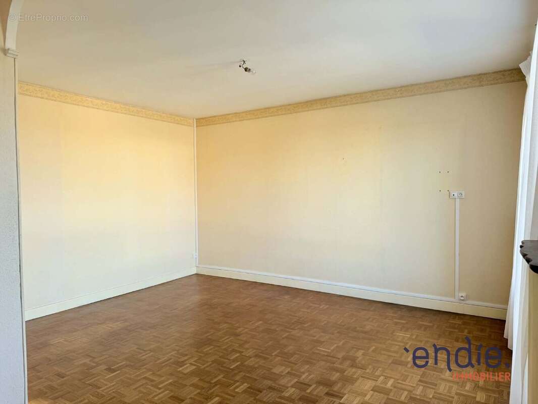 Maison 114 m² à Bourbon-Lancy  - photo 5