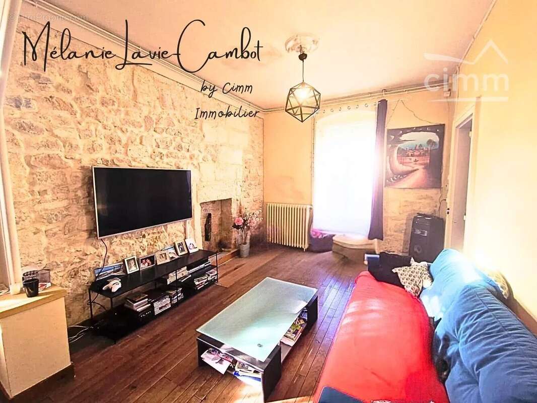 Appartement à SAINT-YZAN-DE-SOUDIAC