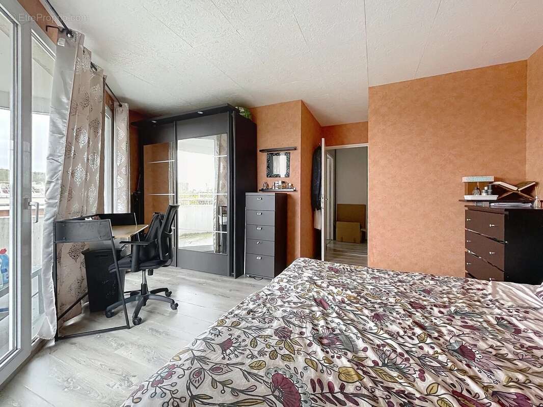 Appartement à ELANCOURT