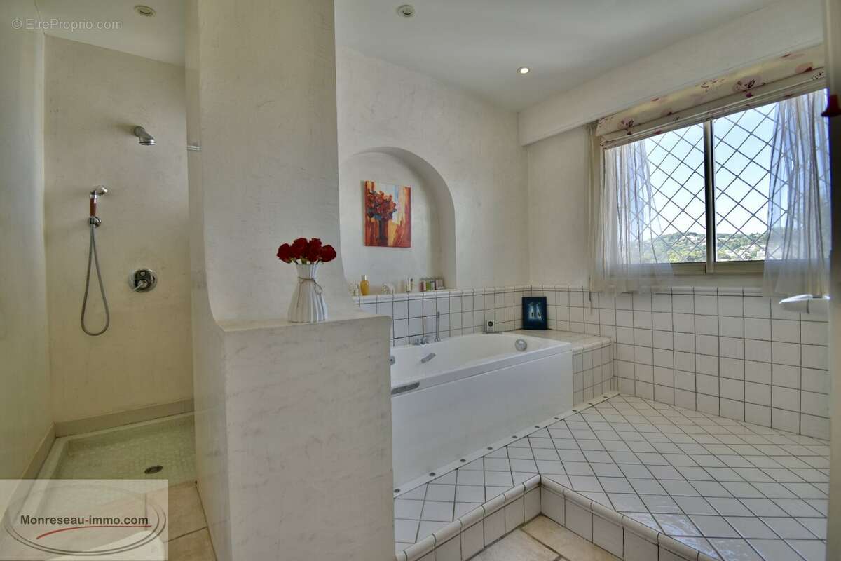 Appartement à LE CANNET