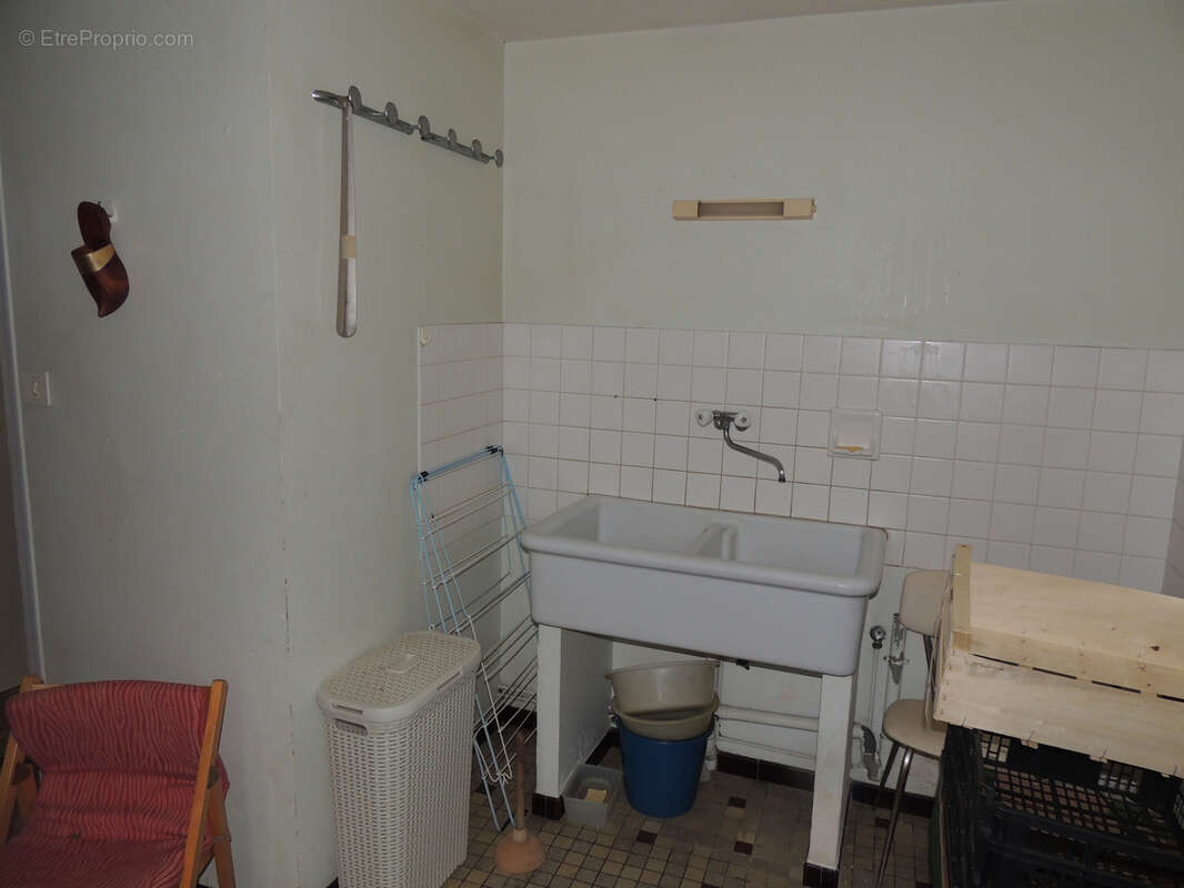 Maison à SAINT-MARTIN-DES-NOYERS