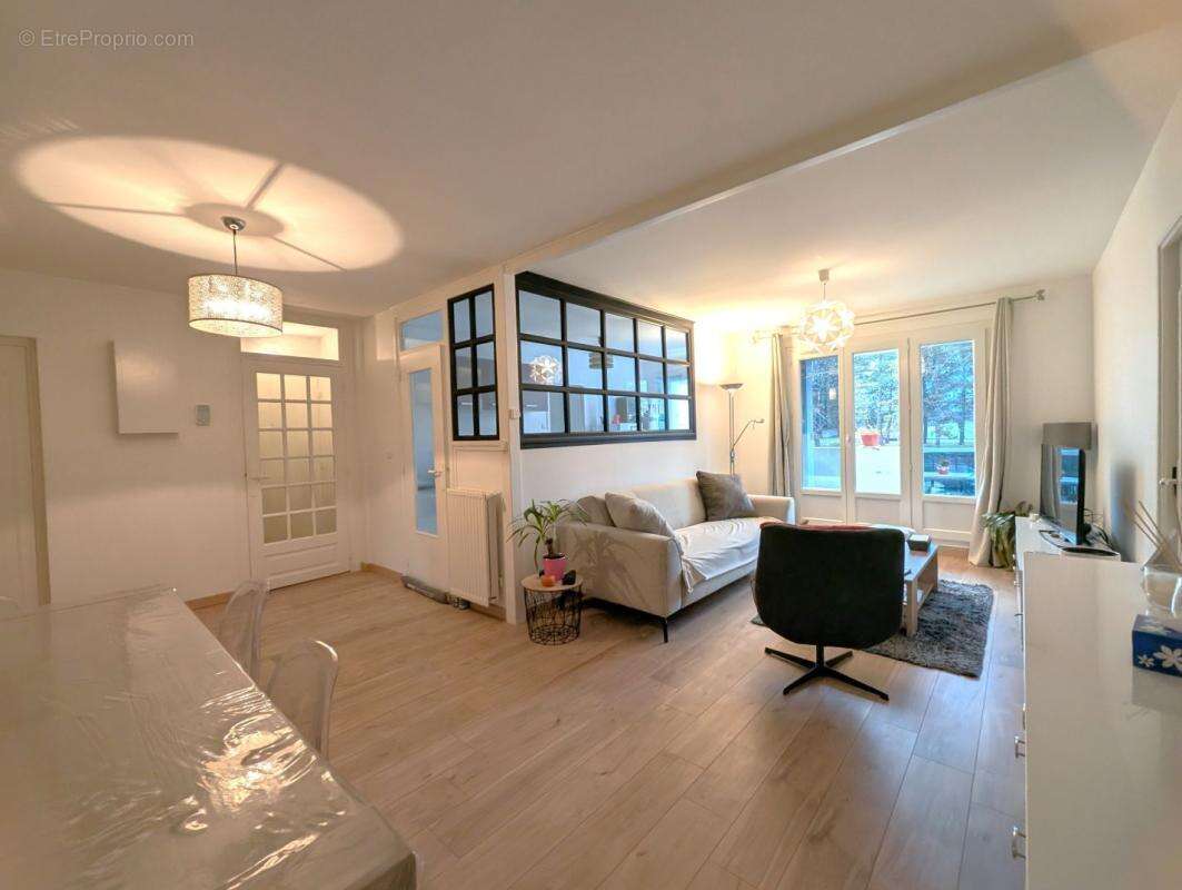 Appartement à RIORGES