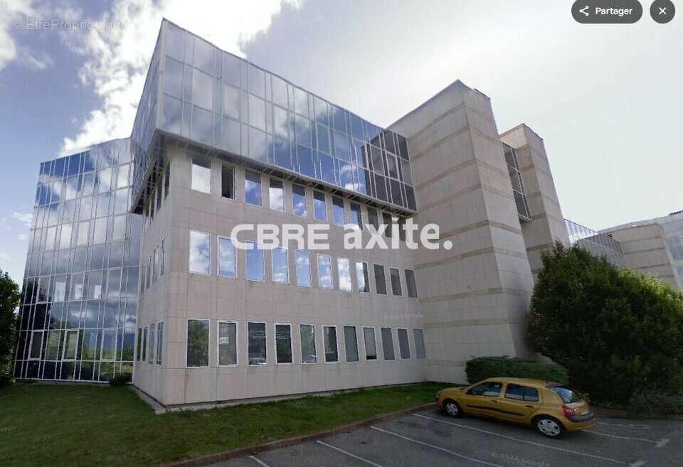 Commerce 629 m² à Archamps  - photo 3