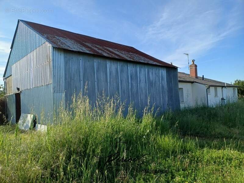 Maison à vendre 6 pièces - Dépendances - 4932 m² - photo 9