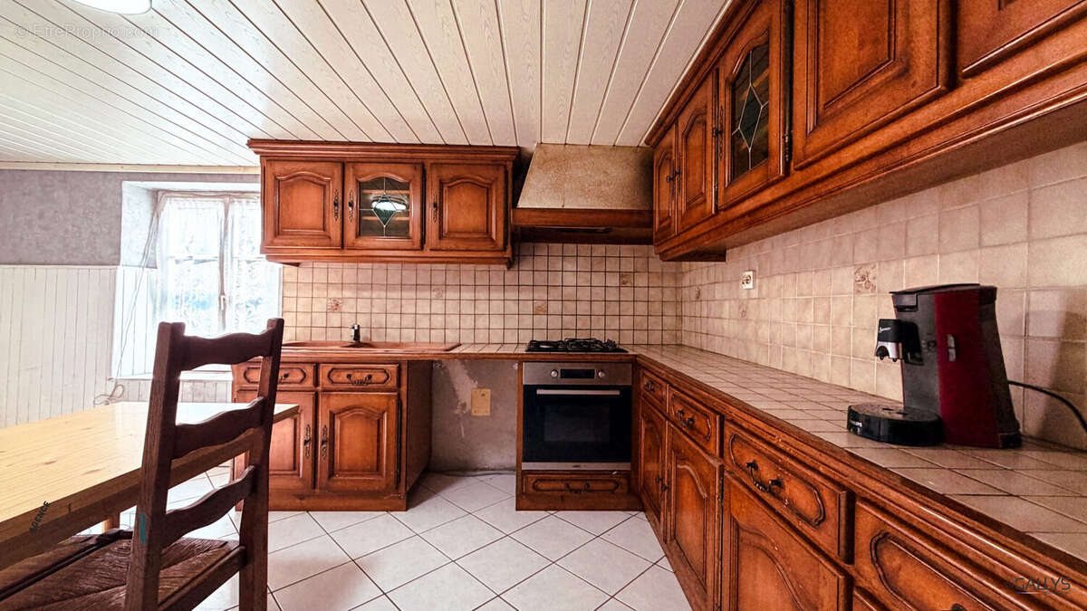 Maison à OUDRENNE