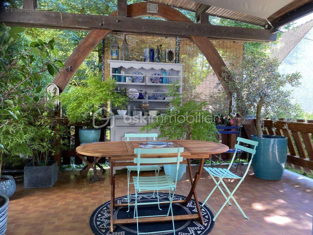 Maison à SAINTRY-SUR-SEINE