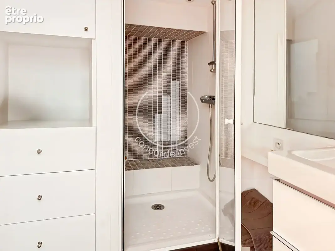Loft Paris 19e -7 chambres - 327 m2 - photo 10