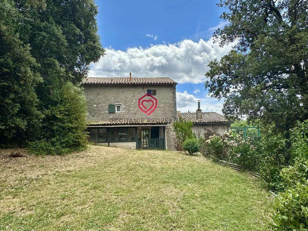 Maison à BROUSSES-ET-VILLARET