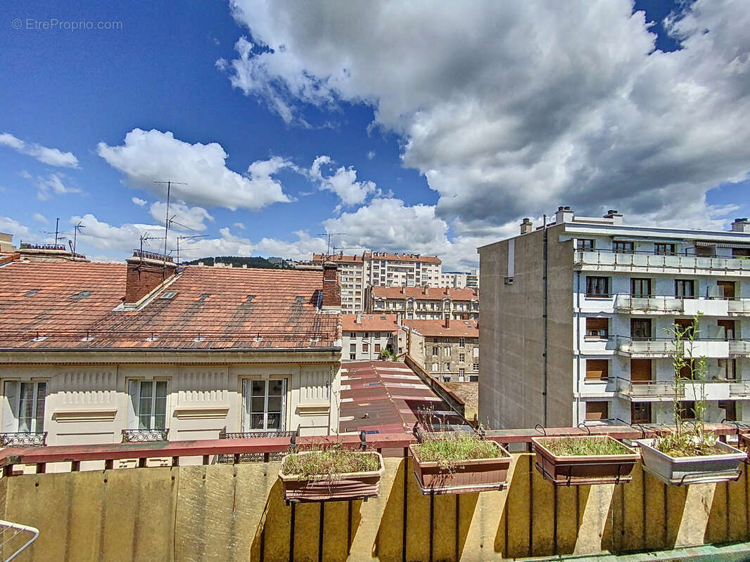 Appartement à SAINT-ETIENNE