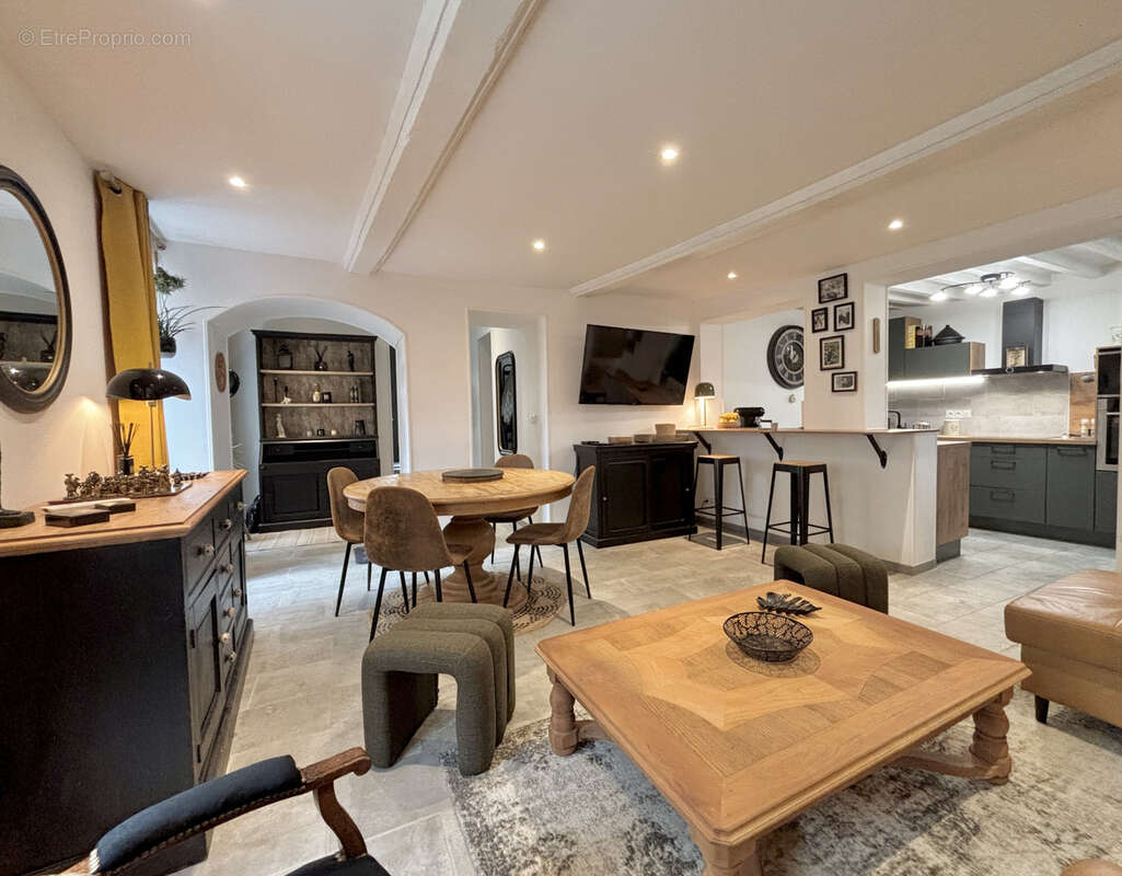 Maison à CRESSERONS