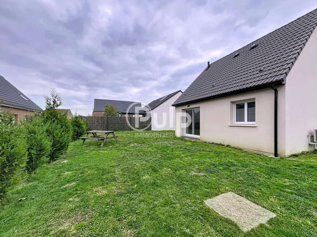 Maison à BEUVRY-LA-FORET