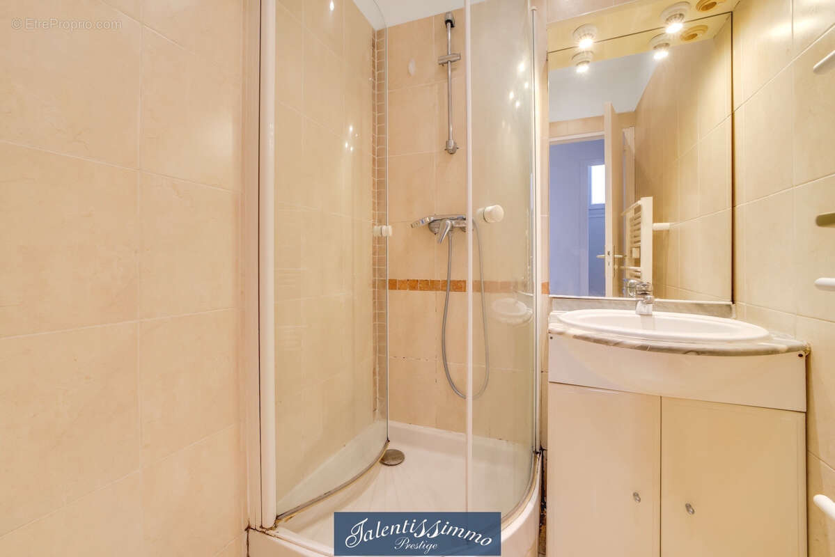 Appartement à PARIS-12E
