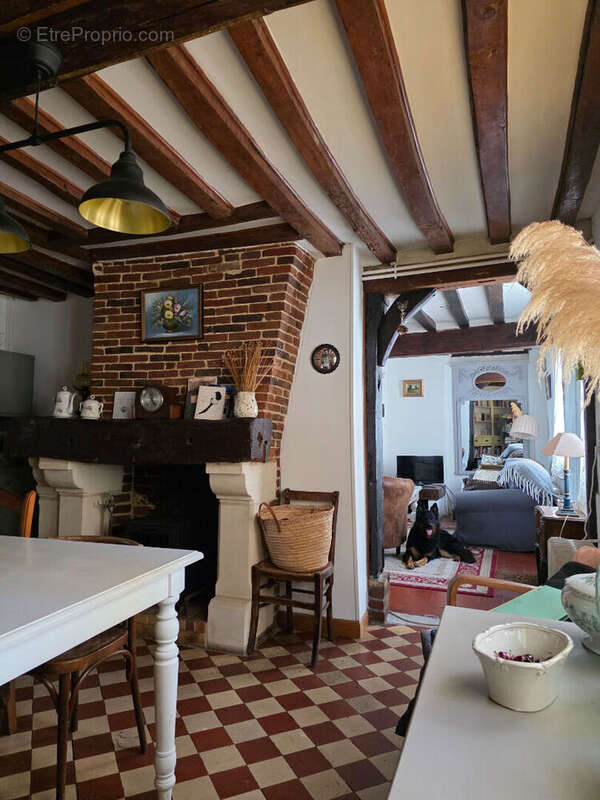 Maison à CORMEILLES