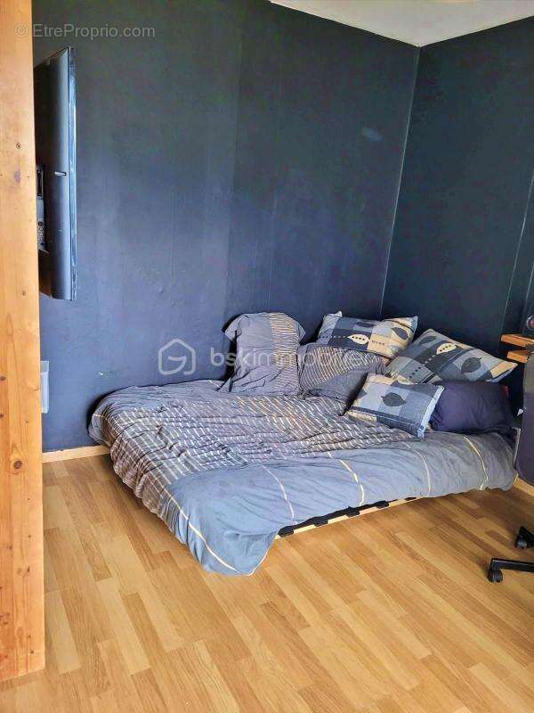 Grand T5 sur la commune de Grenoble avec balcon - photo 9