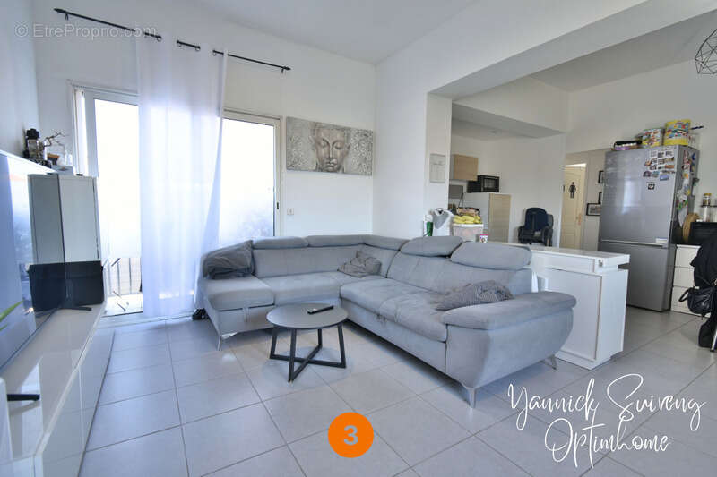 Appartement à SAINT-LAURENT-DE-LA-SALANQUE