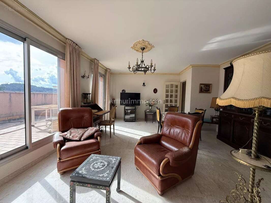 Appartement à DRAGUIGNAN