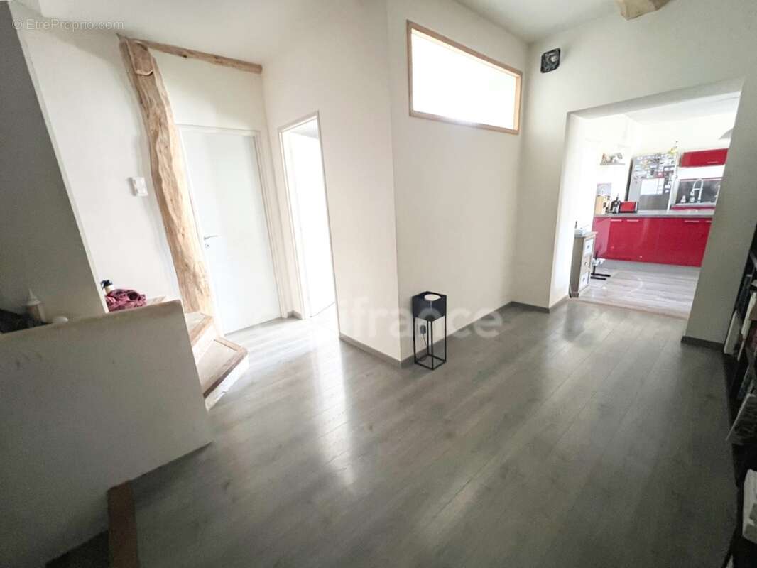 Maison de village 300 m² avec jardin et garage à vendre à Reillanne (04110) – Cœur du Luberon - photo 13