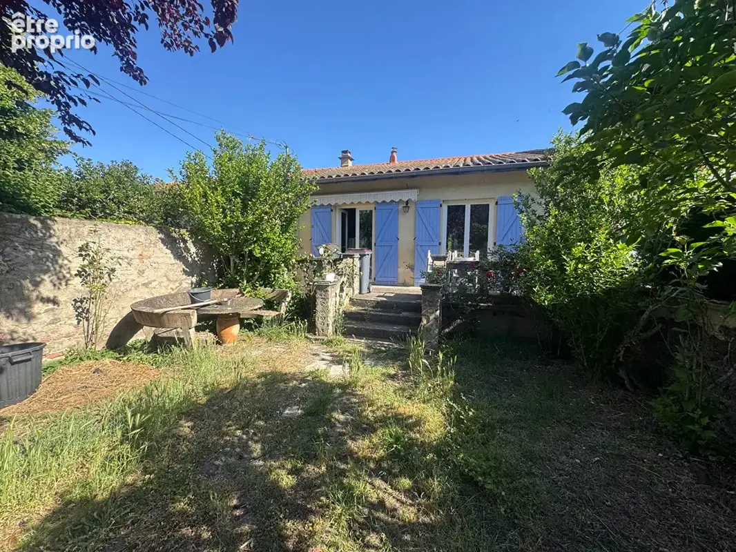 Maison à AUZON