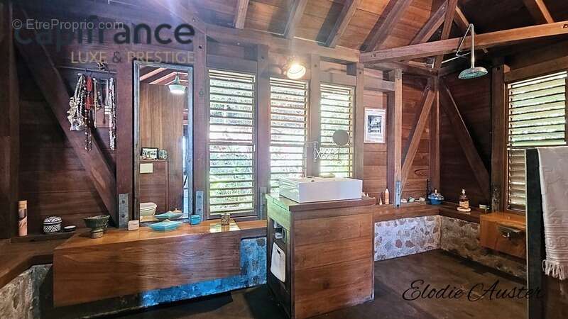 Maison à TERRE-DE-BAS