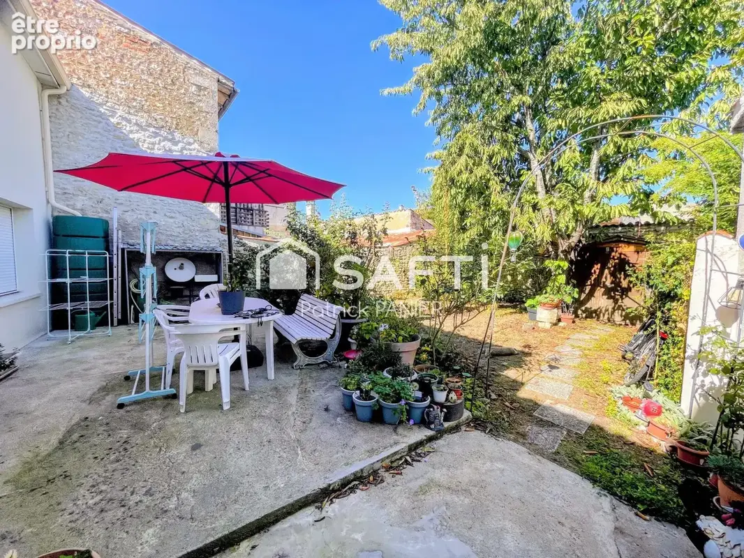 Photo 1 - Maison à SAINT-JEAN-D'ANGELY